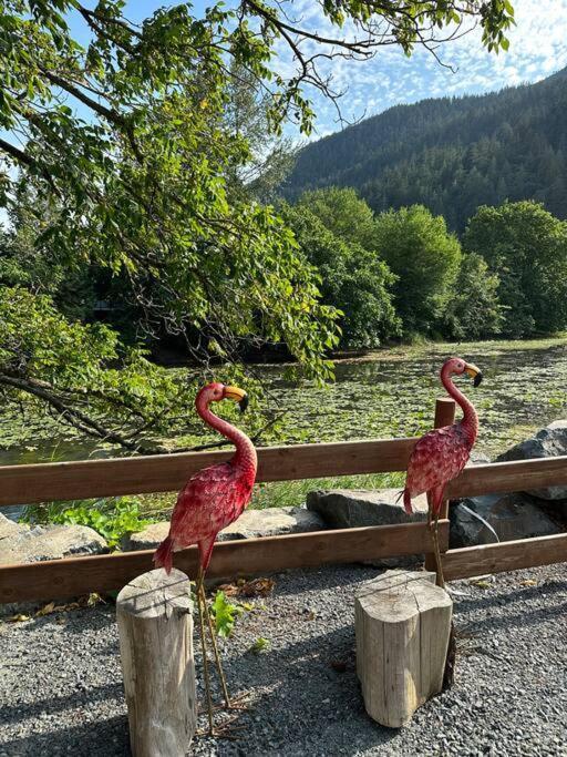 Lake Time Harrison Harrison Hot Springs Exterior photo
