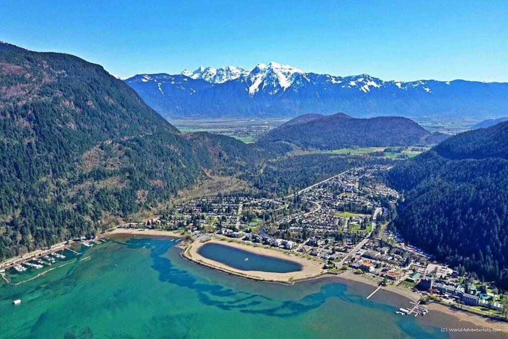 Lake Time Harrison Harrison Hot Springs Exterior photo